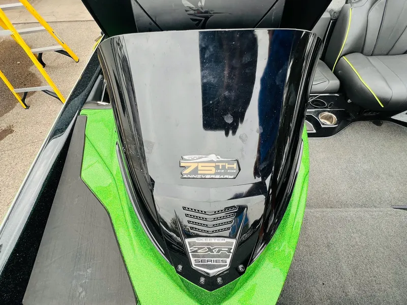 Slide: The Image of Skeeter ZXR20 2023 - 16