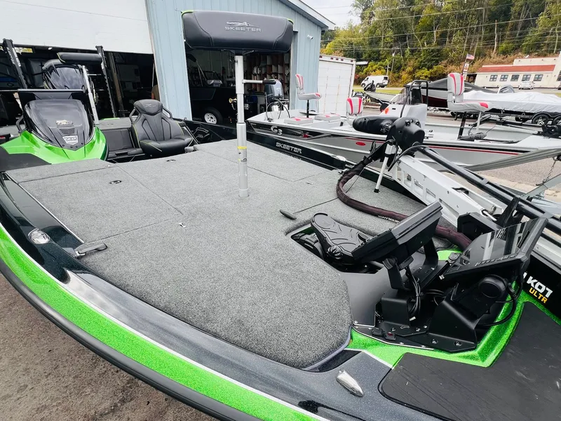 Slide: The Image of Skeeter ZXR20 2023 - 21