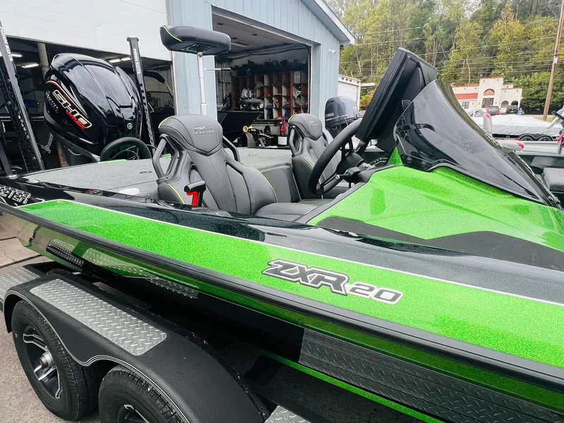 Slide: The Image of Skeeter ZXR20 2023 - 27