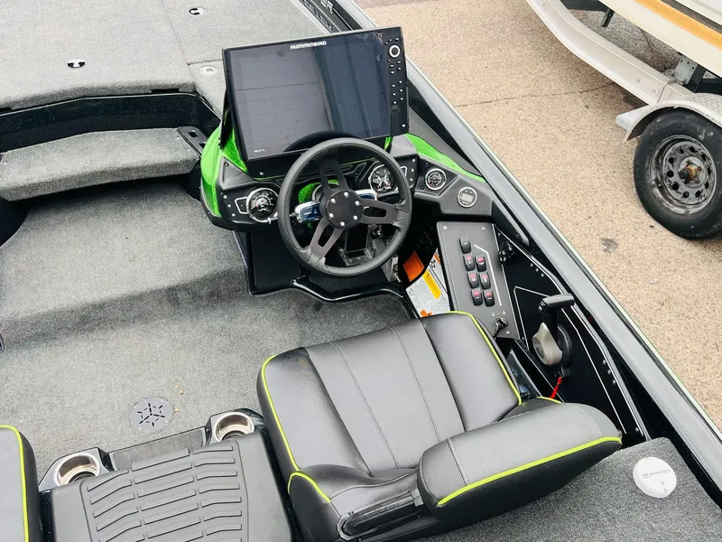 Slide: The Image of Skeeter ZXR20 2023 - 33