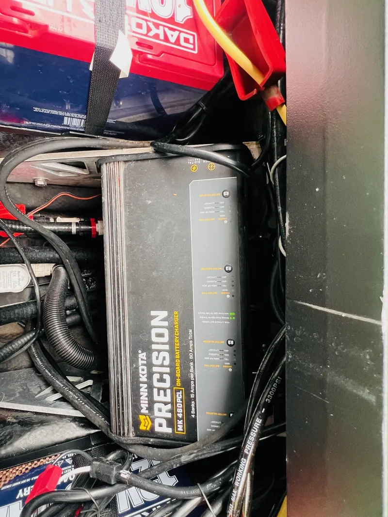 Slide: The Image of Skeeter ZXR20 2023 - 7