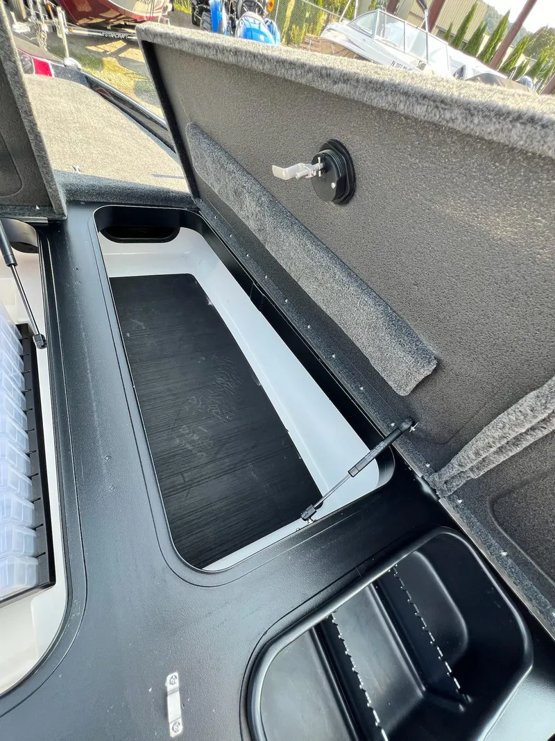 Slide: The Image of Skeeter ZXR 20 2024 - 13