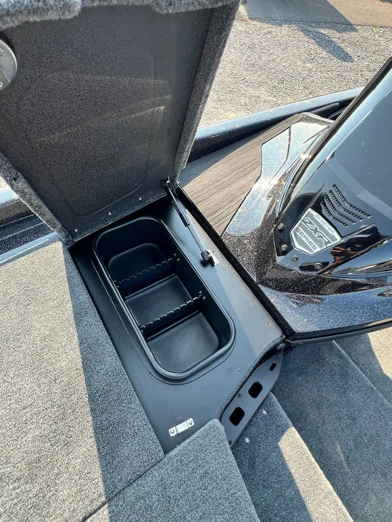 Slide: The Image of Skeeter ZXR 20 2024 - 14