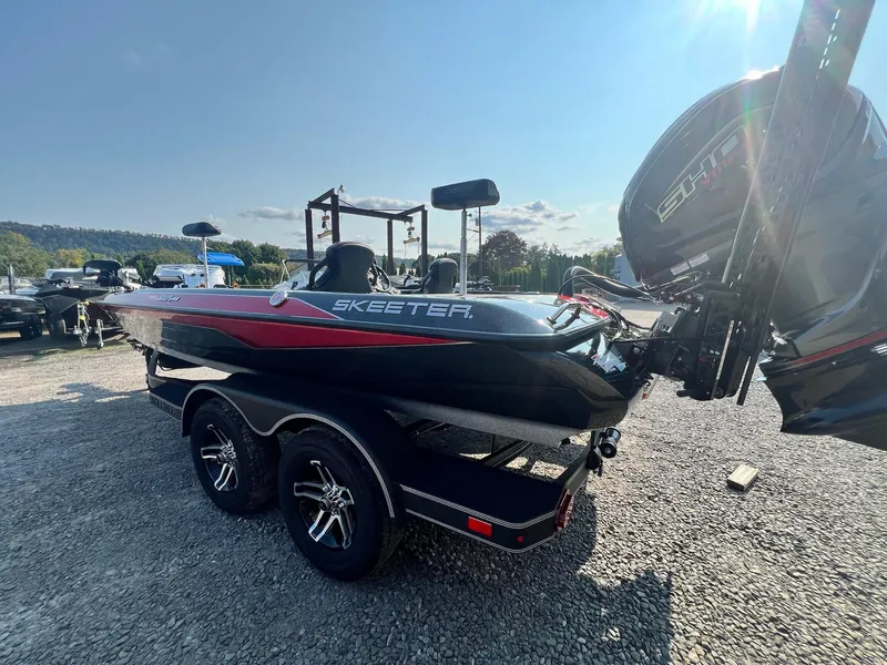 Slide: The Image of Skeeter ZXR 20 2024 - 24