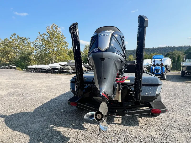 Slide: The Image of Skeeter ZXR 20 2024 - 28