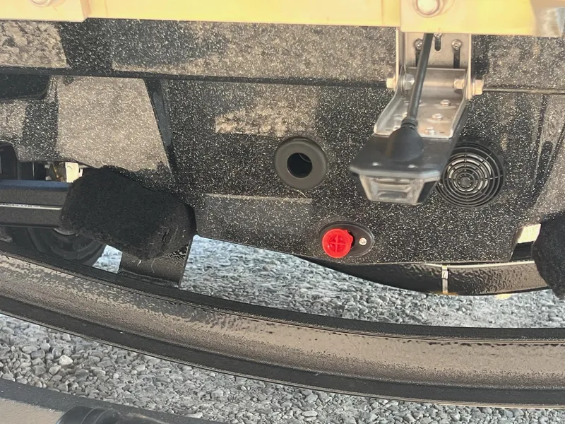 Slide: The Image of Skeeter ZXR 20 2024 - 43