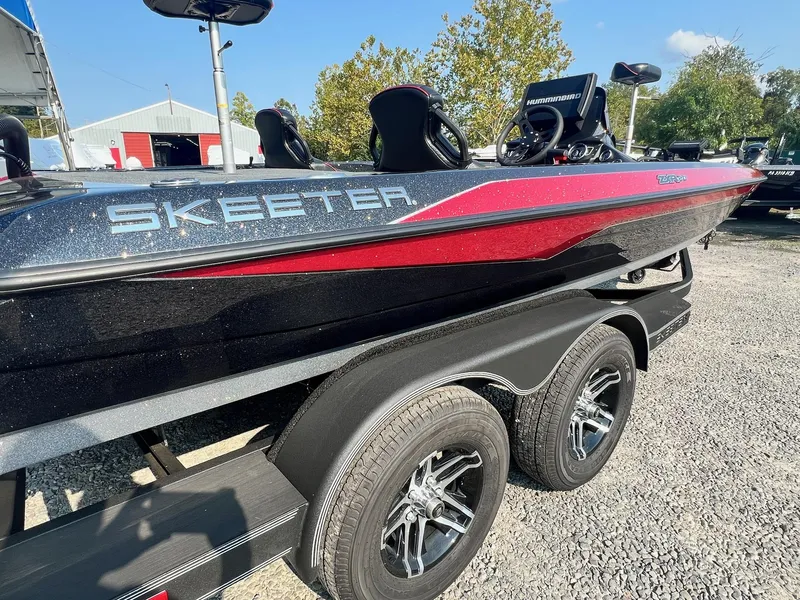 Slide: The Image of Skeeter ZXR 20 2024 - 6