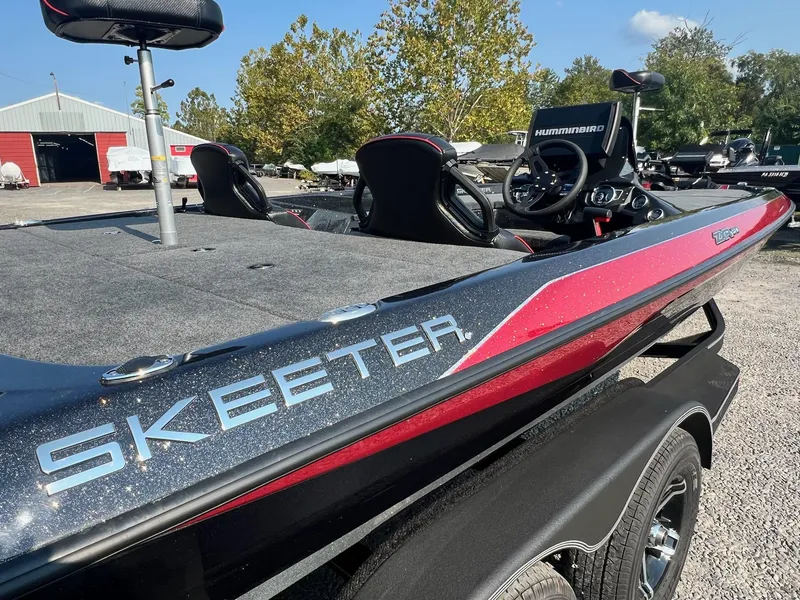 Slide: The Image of Skeeter ZXR 20 2024 - 9