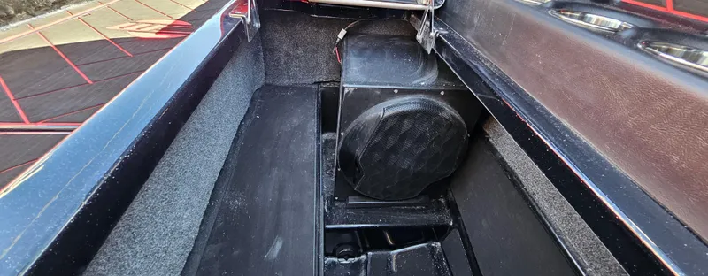 Slide: The Image of Malibu 26LSV 2025 - 10