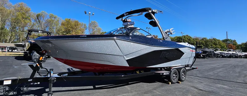 Slide: The Image of Malibu 26LSV 2025 - 24