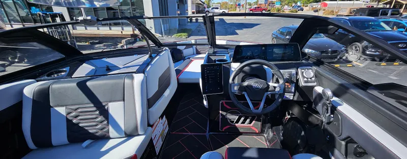 Slide: The Image of Malibu 26LSV 2025 - 8