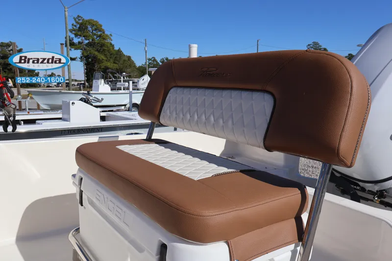 Slide: The Image of Pioneer 180 Sport Fish 2025 - 16