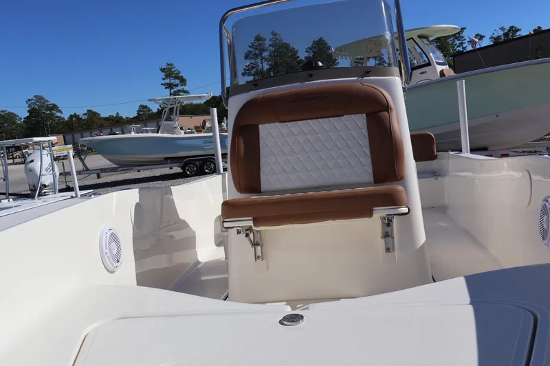 Slide: The Image of Pioneer 180 Sport Fish 2025 - 17