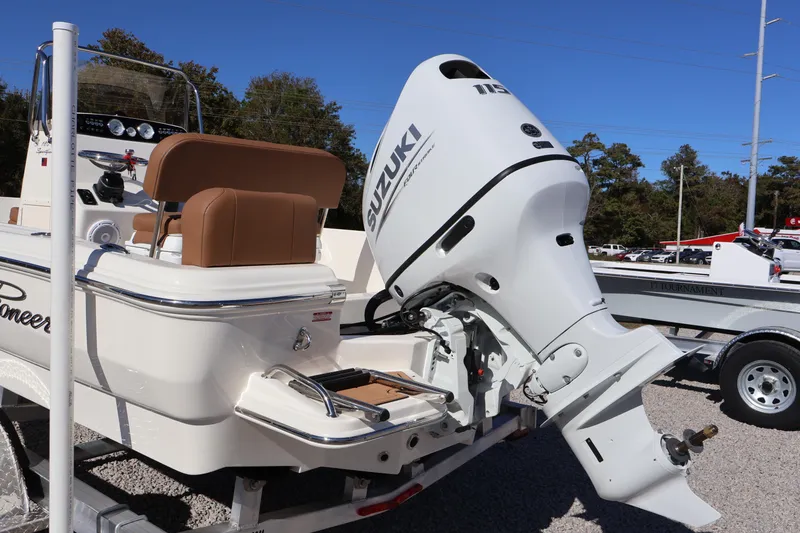 Slide: The Image of Pioneer 180 Sport Fish 2025 - 2