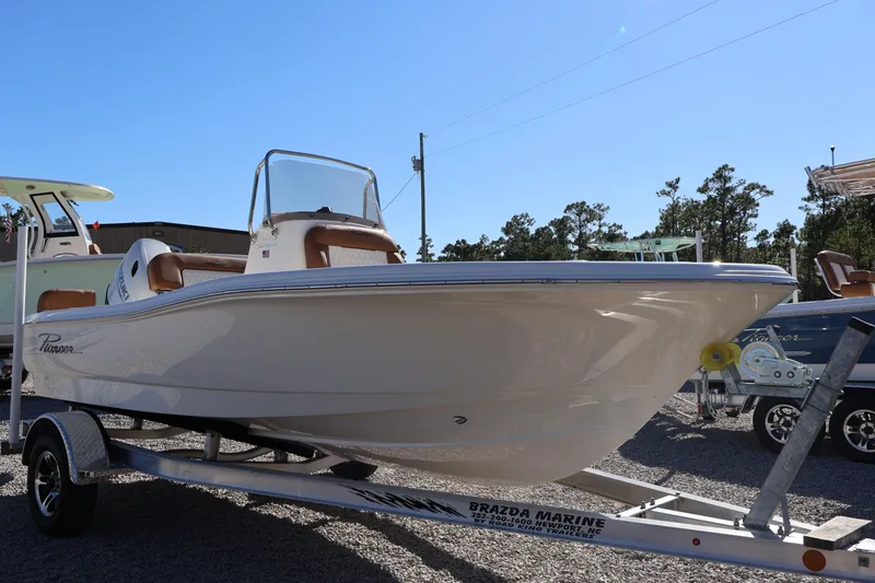 Slide: The Image of Pioneer 180 Sport Fish 2025 - 4