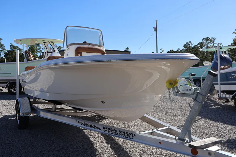 Slide: The Image of Pioneer 180 Sport Fish 2025 - 5