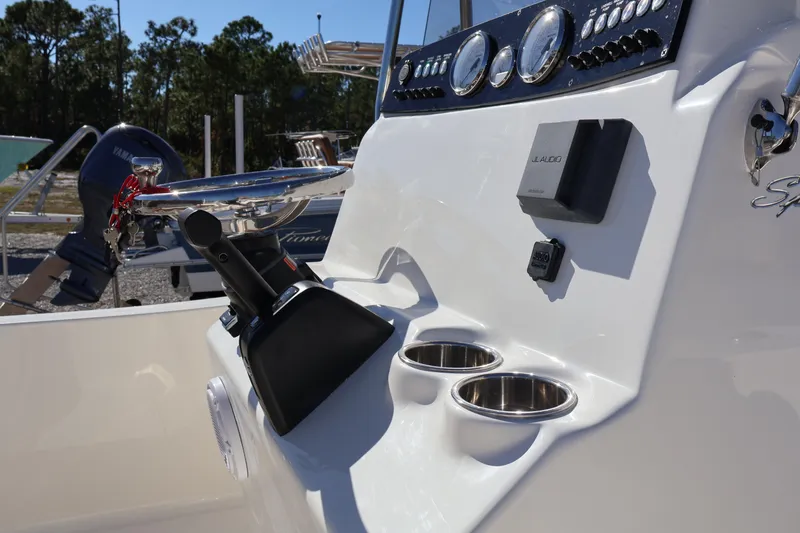 Slide: The Image of Pioneer 180 Sport Fish 2025 - 7