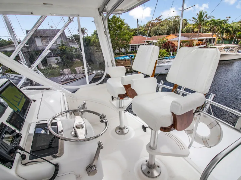 Slide: The Image of Tiara 3900 Convertible 2008 - 83