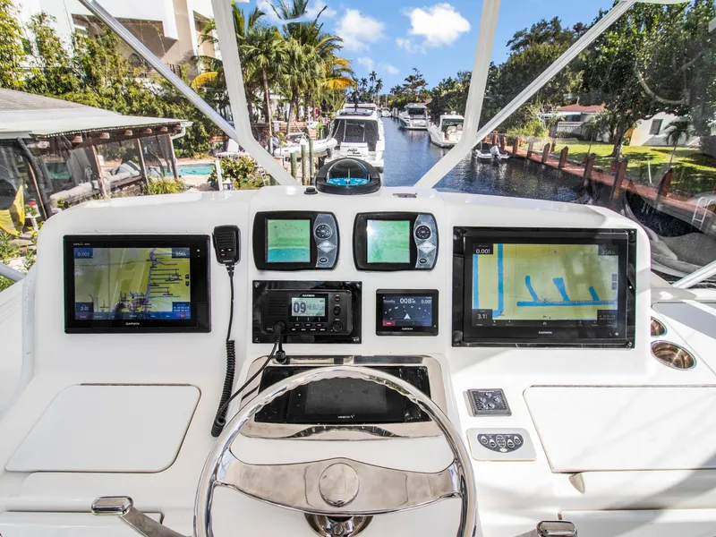Slide: The Image of Tiara 3900 Convertible 2008 - 86