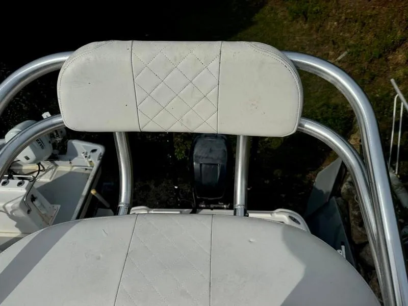 Slide: The Image of 2016 SeaVee 270Z boat seat with stainless steel frame and white upholstery. - 10