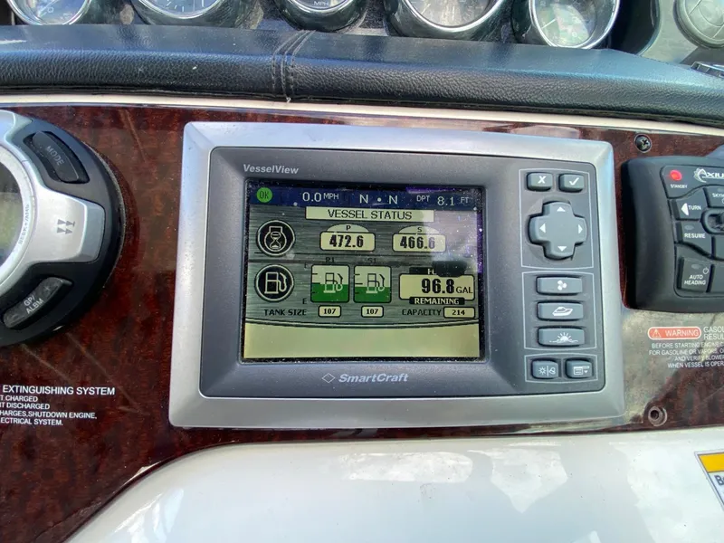 Slide: The Image of Sea Ray Sundancer 350 2013 - 11