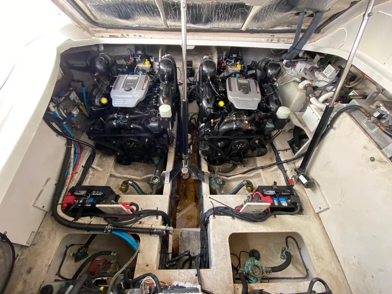 Slide: The Image of Sea Ray Sundancer 350 2013 - 12