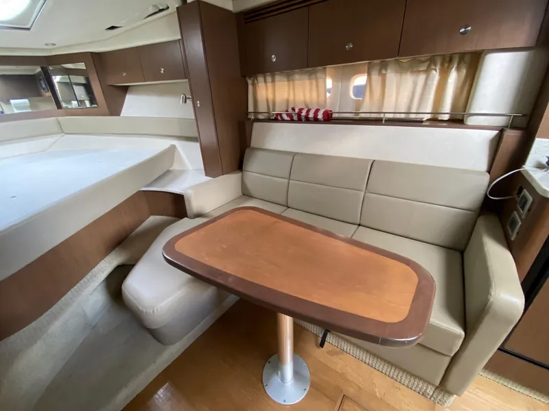 Slide: The Image of Sea Ray Sundancer 350 2013 - 17