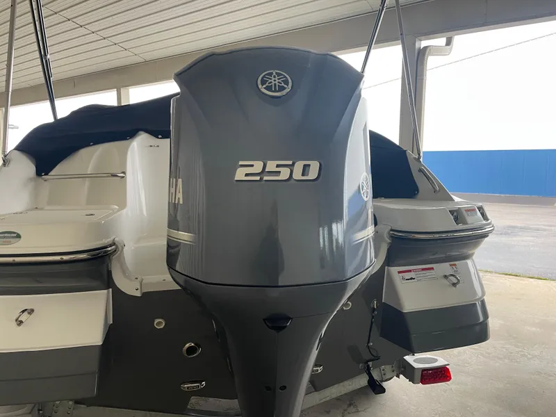 Slide: The Image of 2022 Hurricane SunDeck 2200 DC OB with Yamaha 250 outboard motor. - 3