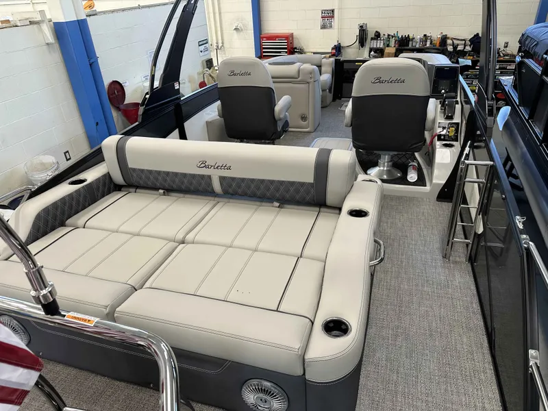 Slide: The Image of Barletta Lusso 23UC 2025 - 16