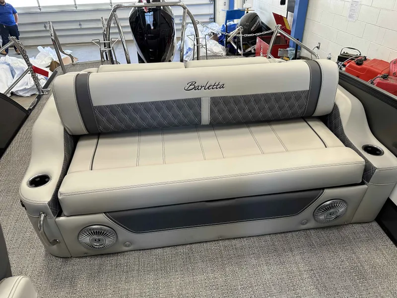 Slide: The Image of Barletta Lusso 23UC 2025 - 17