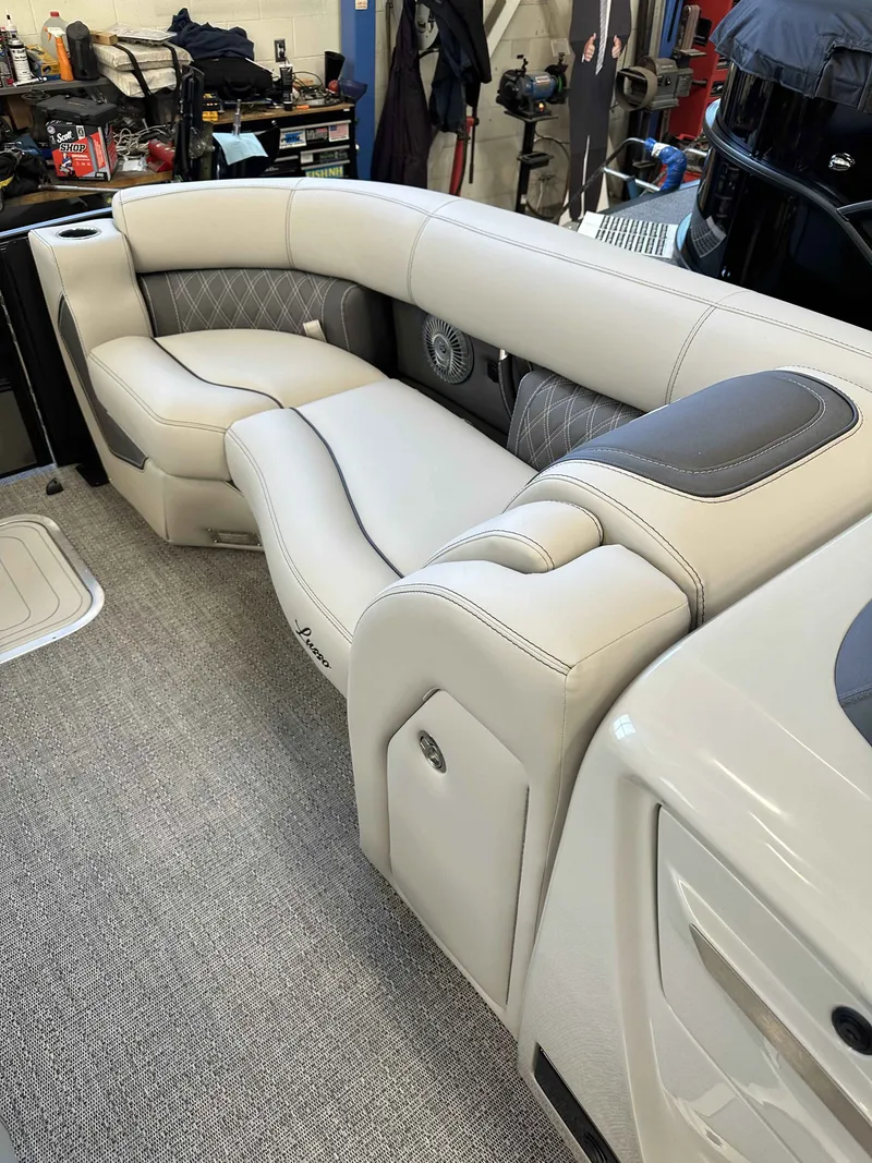 Slide: The Image of Barletta Lusso 23UC 2025 - 21