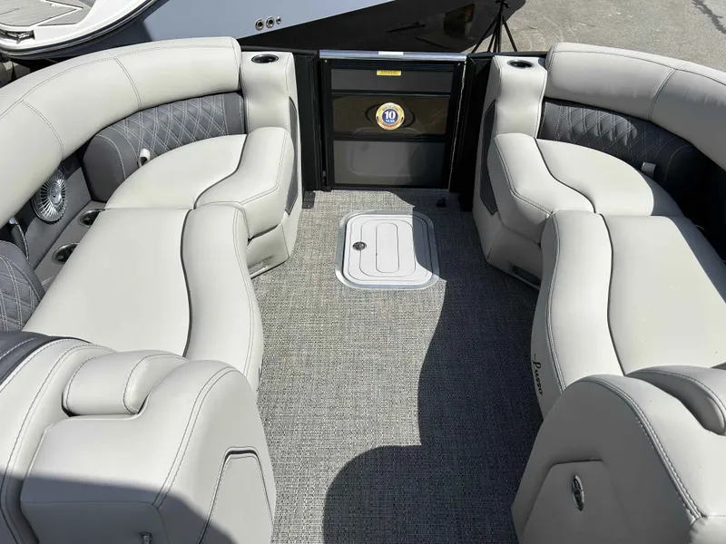 Slide: The Image of Barletta Lusso 23UC 2025 - 5