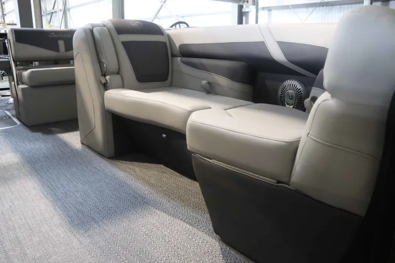 Slide: The Image of Barletta Cabrio 24UE 2025 - 19