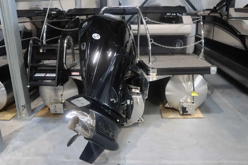 Slide: The Image of Barletta Cabrio 24UE 2025 - 3