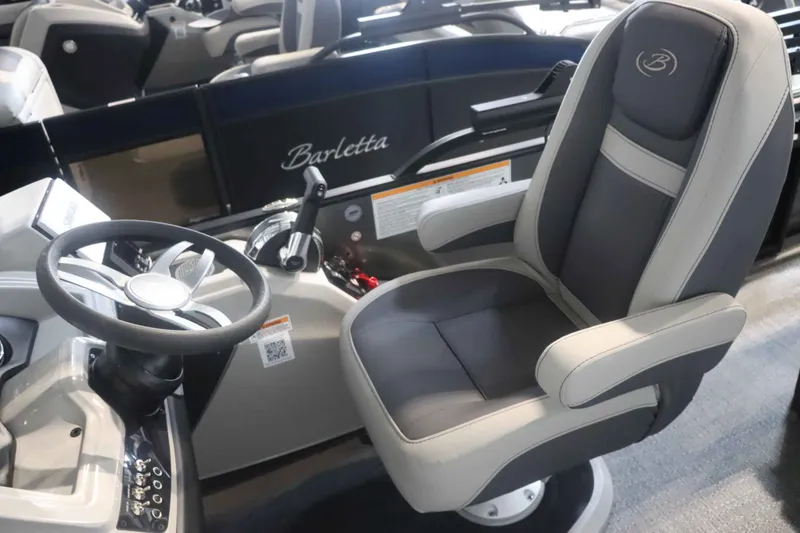 Slide: The Image of Barletta Cabrio 22U 2025 - 15