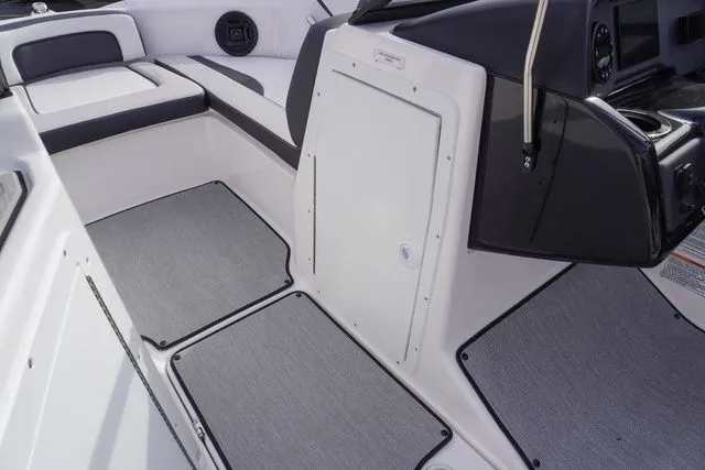 Slide: The Image of Yamaha SX195 2025 - 10