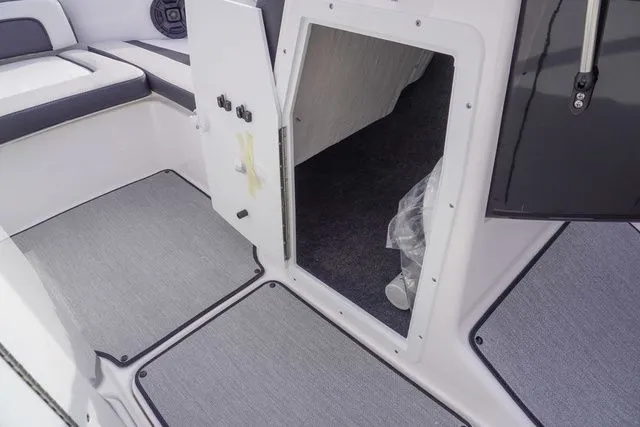 Slide: The Image of Yamaha SX195 2025 - 11