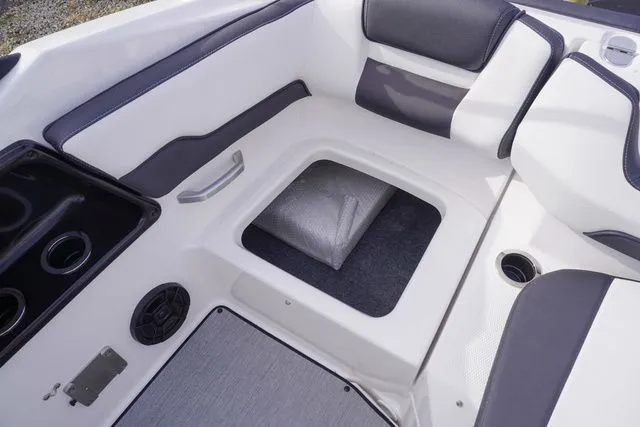 Slide: The Image of Yamaha SX195 2025 - 21