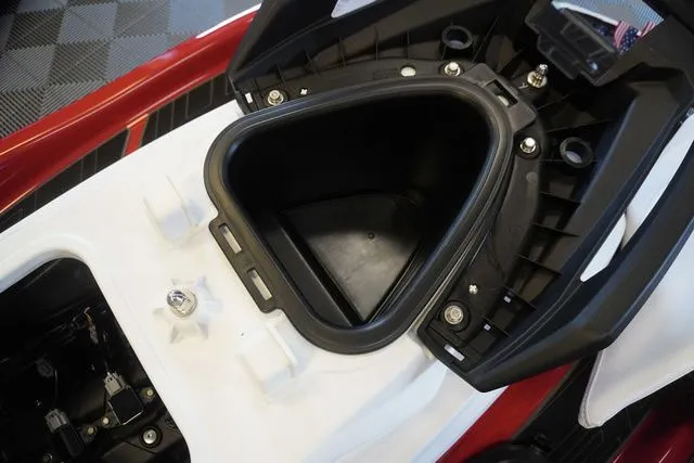 Slide: The Image of Yamaha VX Limited 2025 - 12