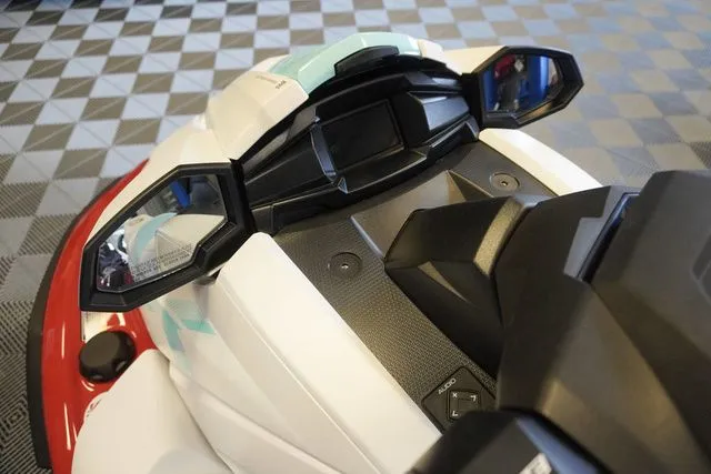 Slide: The Image of Yamaha VX Limited 2025 - 6