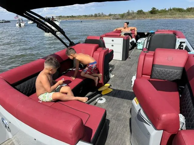 Slide: The Image of Godfrey Aquapatio 235 ULC 2024 - 3