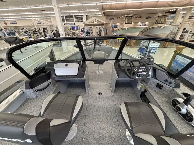 Slide: The Image of Lund 1875 Alaskan Sport 2025 - 19