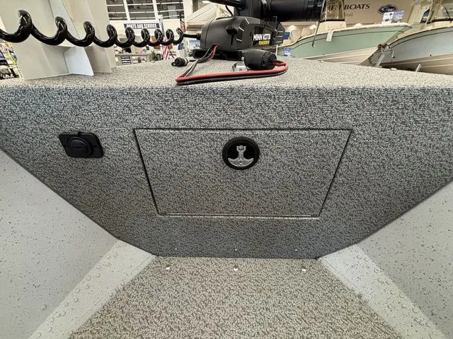 Slide: The Image of Lund 1875 Alaskan Sport 2025 - 11