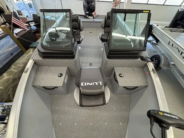 Slide: The Image of Lund 1875 Alaskan Sport 2025 - 12