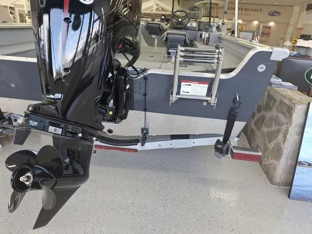 Slide: The Image of Lund 1875 Alaskan Sport 2025 - 6