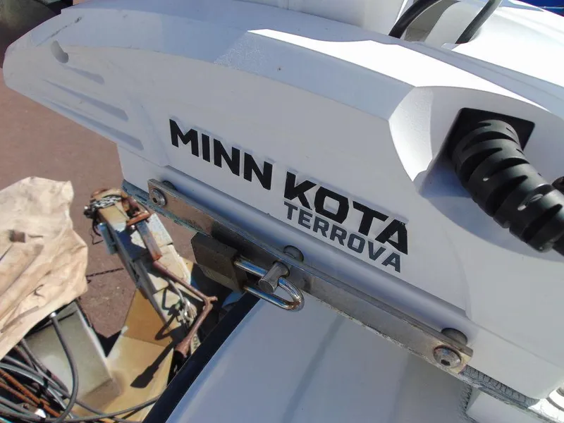 Slide: The Image of Minn Kota Terrova motor on 2011 Hydra-Sports 3000VX Express boat. - 38