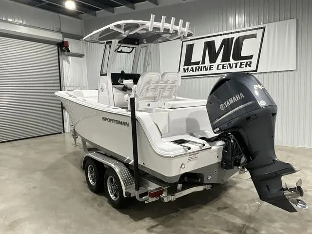 Slide: The Image of Sportsman Open 212 Center Console 2025 - 3