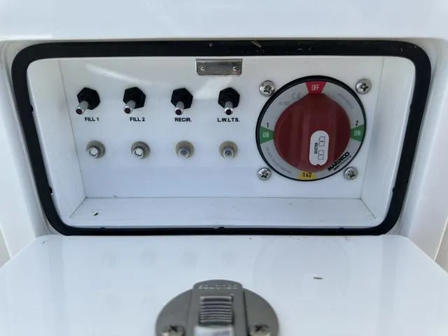 Slide: The Image of Ranger 2360 Bay 2024 - 11