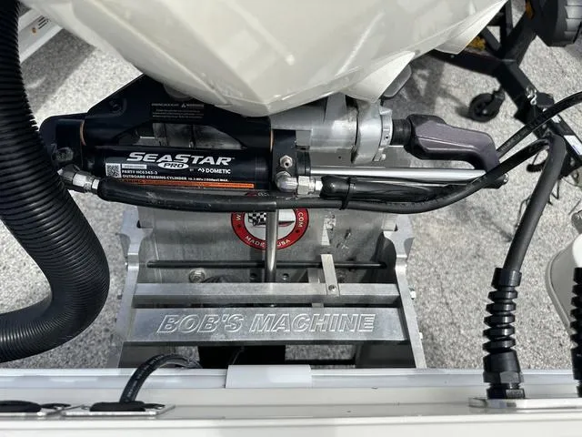 Slide: The Image of Ranger 2360 Bay 2024 - 16