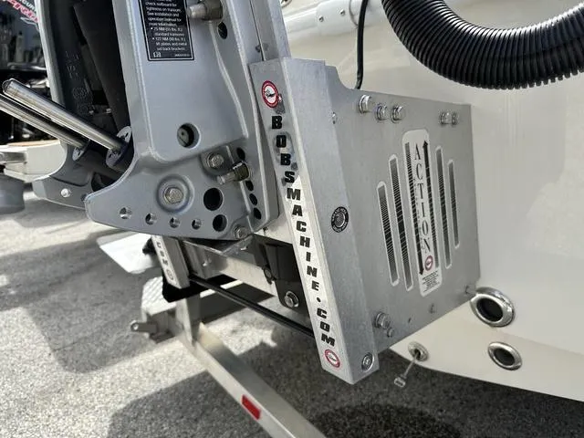 Slide: The Image of Ranger 2360 Bay 2024 - 22